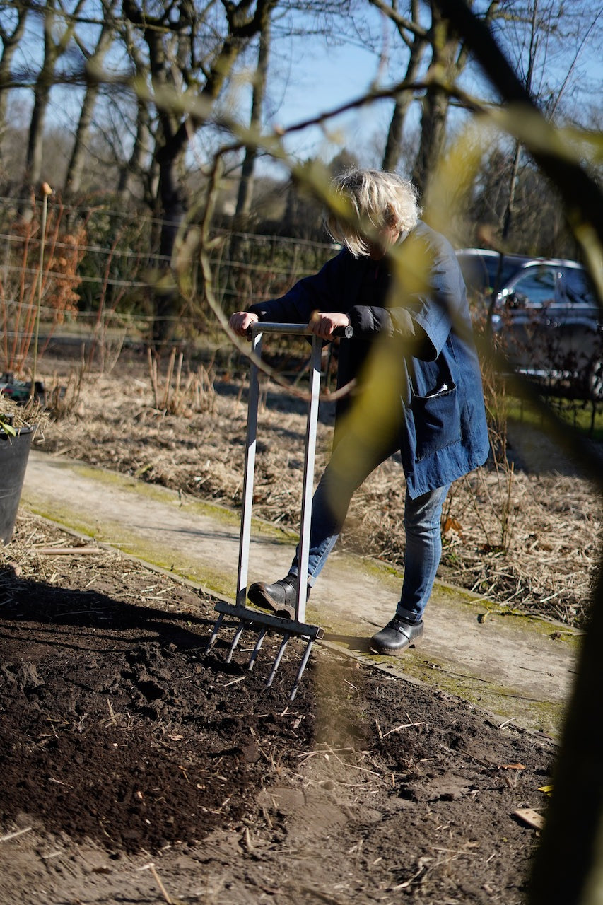 biologische tuinaarde compost 40 liter woelvork